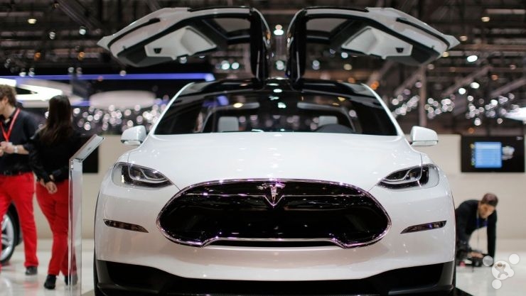 Tesla Model x and bounced the wrong vendor