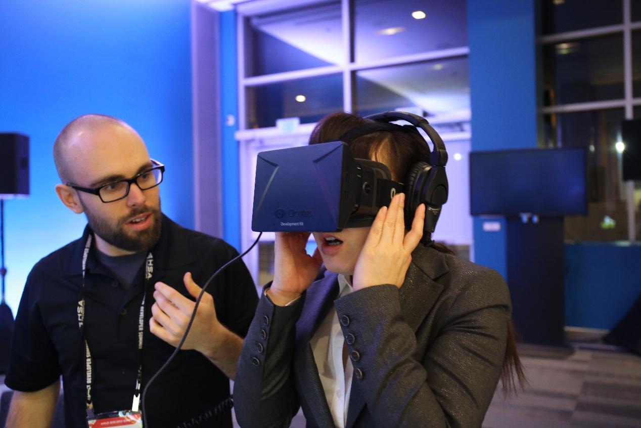 Virtual reality game show up APU13